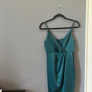 Lulus green cocktail dress